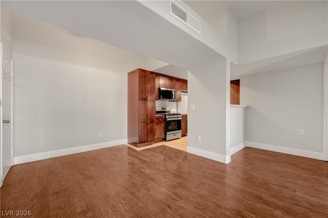 7885 West Flamingo Road 1050, Las Vegas, NV 89147