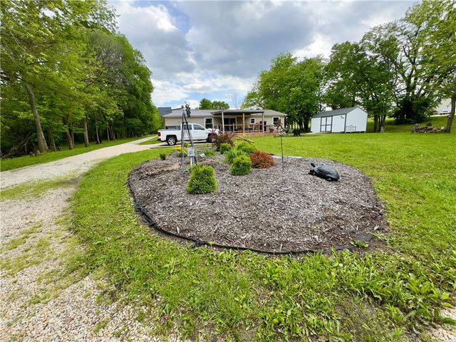 1981 SW State Route 2 Highway, Garden City, MO 64747