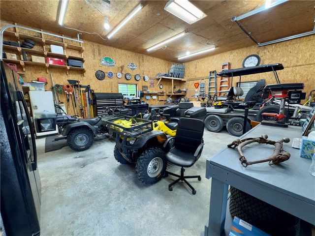 1981 SW State Route 2 Highway, Garden City, MO 64747