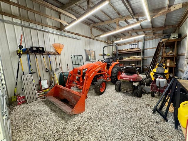 1981 SW State Route 2 Highway, Garden City, MO 64747