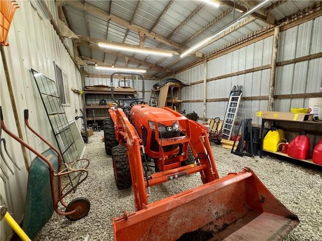 1981 SW State Route 2 Highway, Garden City, MO 64747