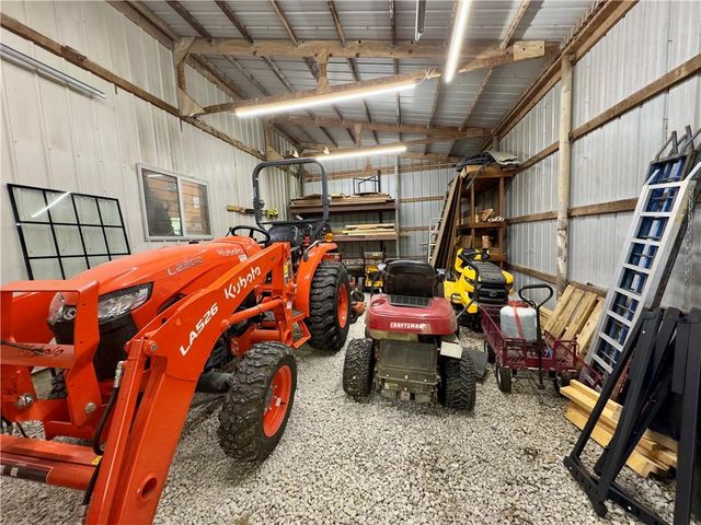 1981 SW State Route 2 Highway, Garden City, MO 64747