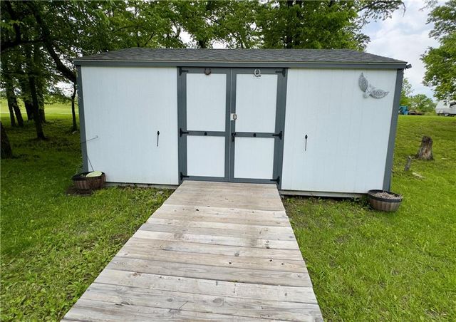 1981 SW State Route 2 Highway, Garden City, MO 64747