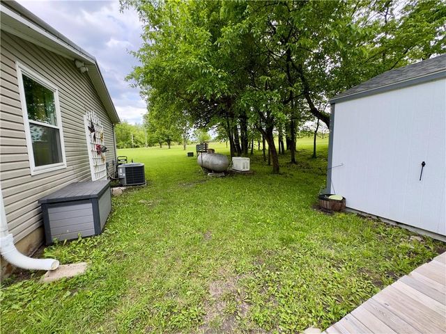 1981 SW State Route 2 Highway, Garden City, MO 64747