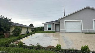 217 Cape Coral PKWY W, Cape Coral, FL 33914
