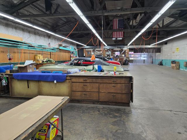 6247 N Clark Street, Chicago, IL 60660