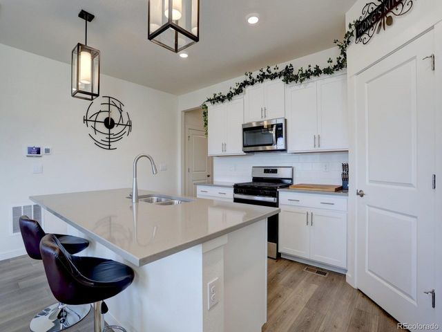 4953 Cattle Cross Ln, Castle Rock, CO 80104