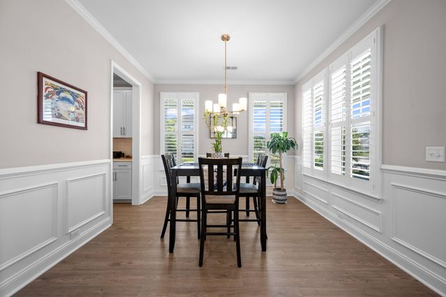 670 Blueway Avenue, Summerville, SC 29486