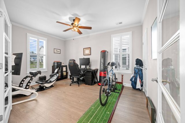 670 Blueway Avenue, Summerville, SC 29486