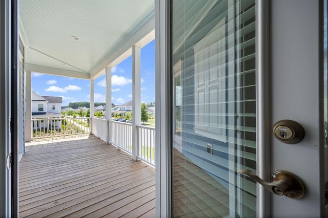 670 Blueway Avenue, Summerville, SC 29486