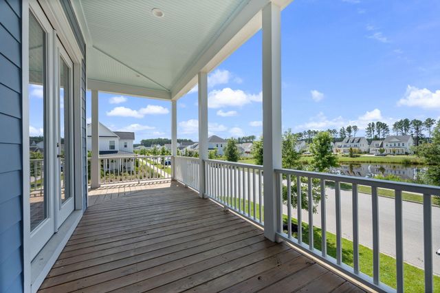 670 Blueway Avenue, Summerville, SC 29486