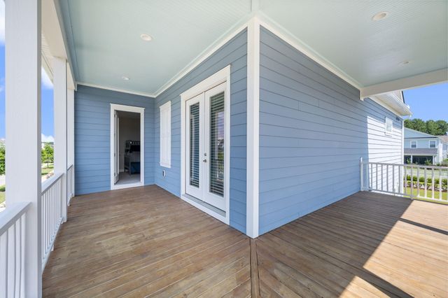 670 Blueway Avenue, Summerville, SC 29486
