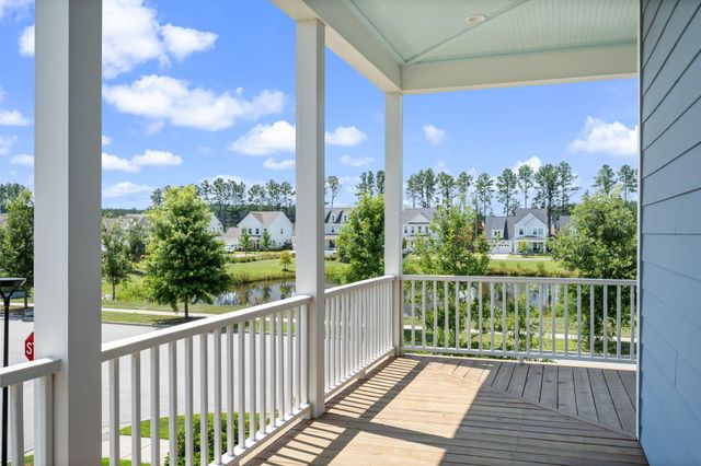 670 Blueway Avenue, Summerville, SC 29486