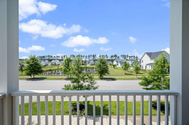 670 Blueway Avenue, Summerville, SC 29486