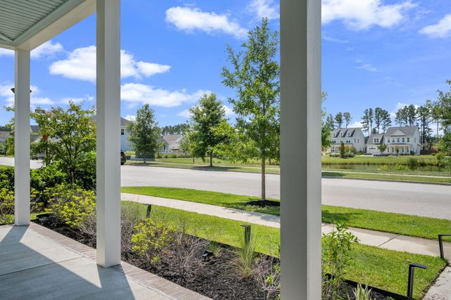 670 Blueway Avenue, Summerville, SC 29486