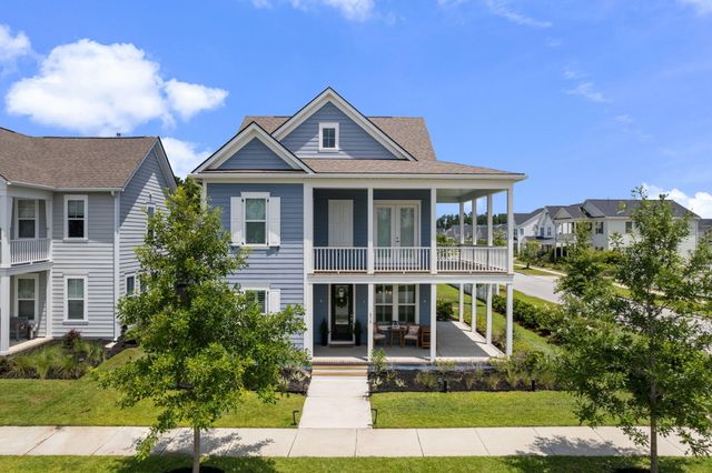 670 Blueway Avenue, Summerville, SC 29486
