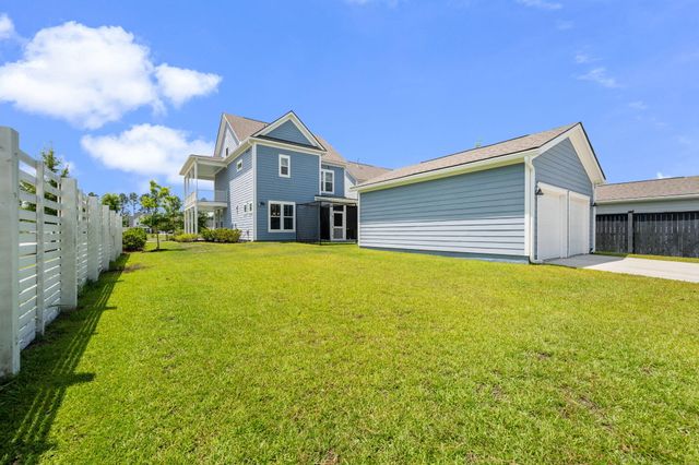 670 Blueway Avenue, Summerville, SC 29486