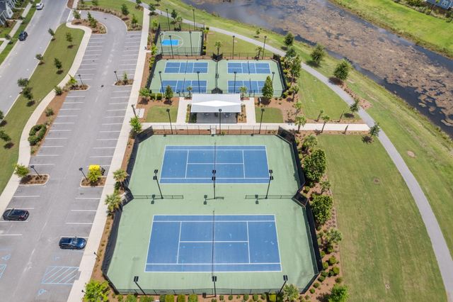 670 Blueway Avenue, Summerville, SC 29486