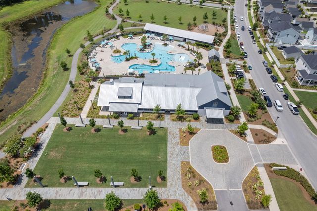 670 Blueway Avenue, Summerville, SC 29486