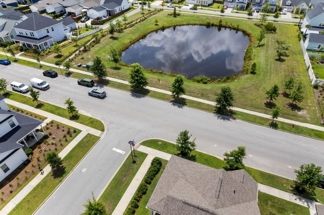 670 Blueway Avenue, Summerville, SC 29486