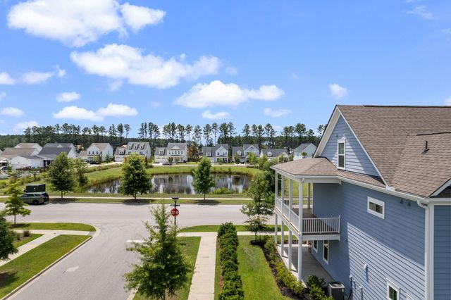 670 Blueway Avenue, Summerville, SC 29486