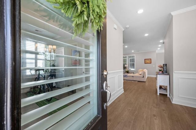 670 Blueway Avenue, Summerville, SC 29486