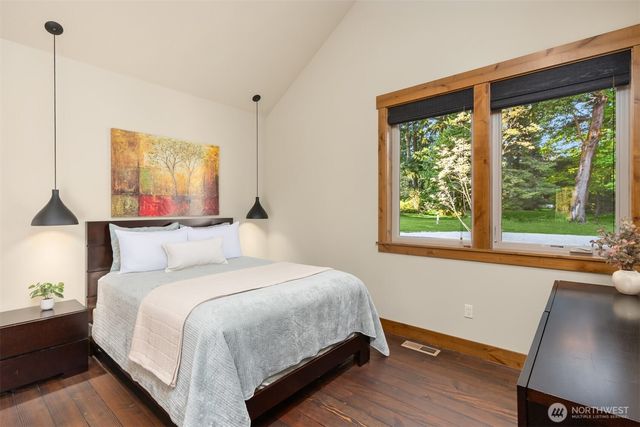 26868 Sunnyview Lane NE, Kingston, WA 98346