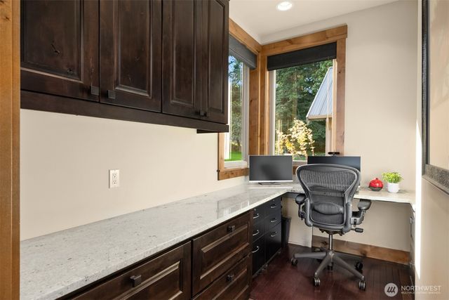 26868 Sunnyview Lane NE, Kingston, WA 98346