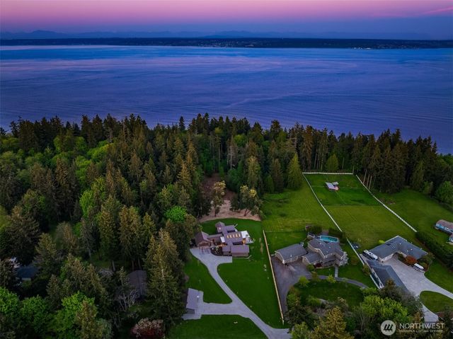 26868 Sunnyview Lane NE, Kingston, WA 98346