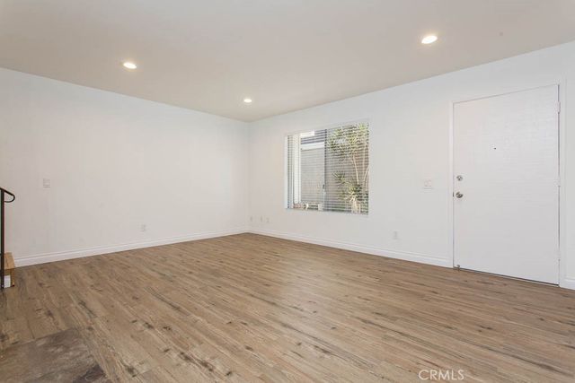 527 Spring Road 19, Moorpark, CA 93021