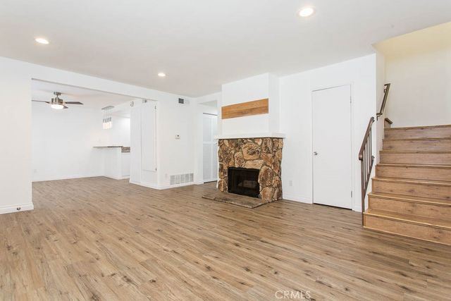 527 Spring Road 19, Moorpark, CA 93021