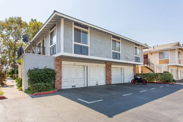 527 Spring Road 19, Moorpark, CA 93021