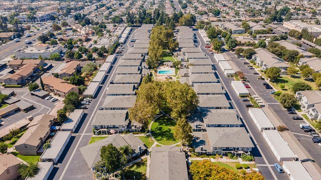 527 Spring Road 19, Moorpark, CA 93021