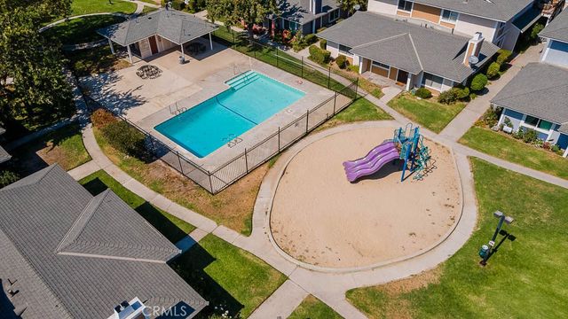 527 Spring Road 19, Moorpark, CA 93021