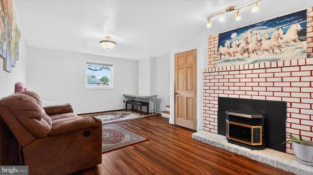 15 BUCKTHORN DRIVE, Carlisle, PA 17015