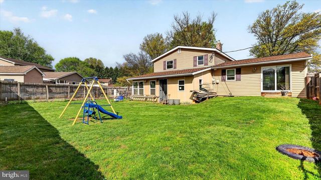 15 BUCKTHORN DRIVE, Carlisle, PA 17015
