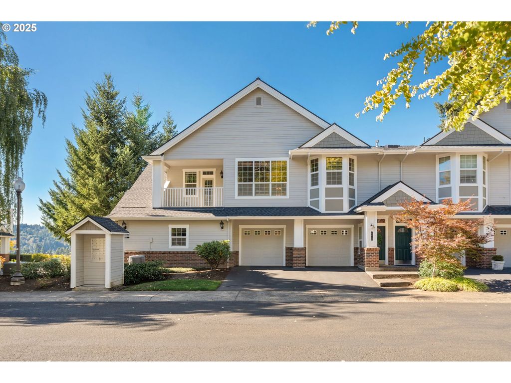 6840 SUMMERLINN Way, West Linn, OR 97068