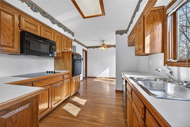 8 Melling Lane, Bella Vista, AR 72715