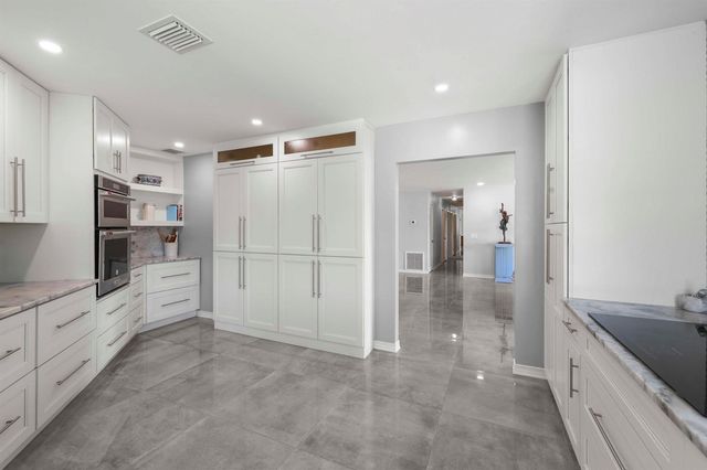 6797 Bayshore Drive, Lake Worth, FL 33462