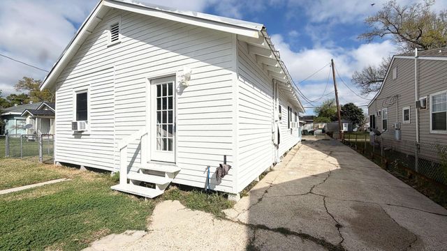 218 1st St, Houma, LA 70364
