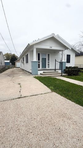 218 1st St, Houma, LA 70364