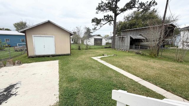 218 1st St, Houma, LA 70364