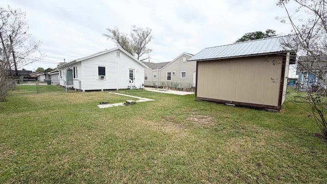 218 1st St, Houma, LA 70364