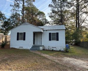 1267 SW S Park, Dothan, AL 36301