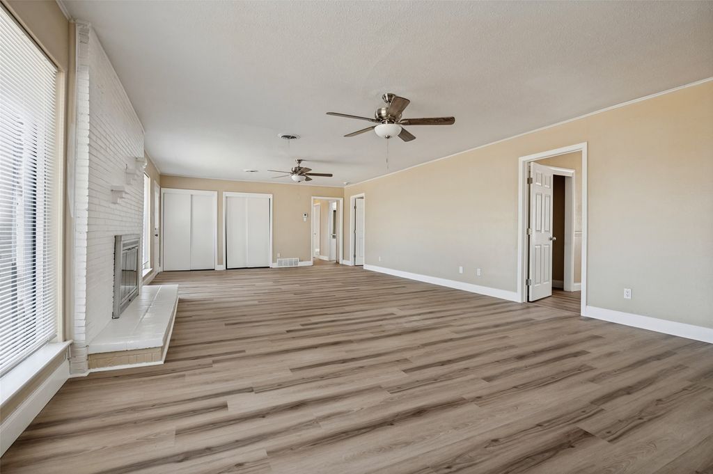 325 Crescent Drive, Grand Prairie, TX 75050 — photo 5