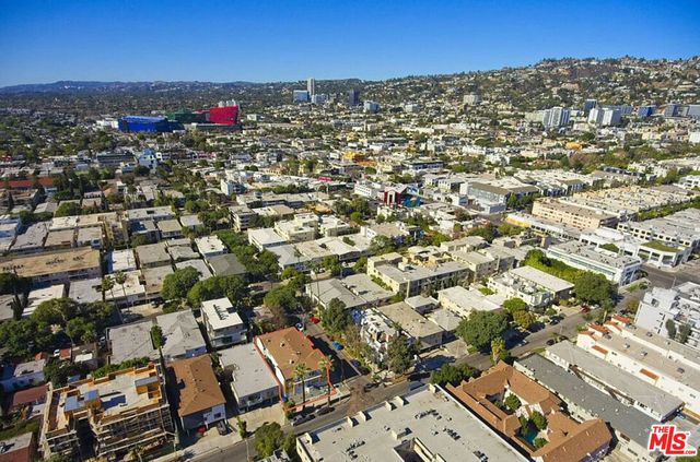 561 N Sweetzer Avenue, West Hollywood, CA 90048