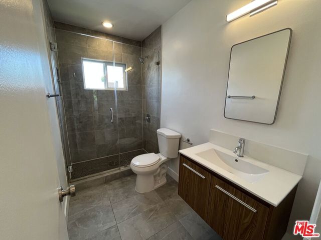 561 N Sweetzer Avenue, West Hollywood, CA 90048