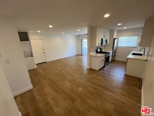 561 N Sweetzer Avenue, West Hollywood, CA 90048