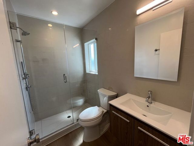 561 N Sweetzer Avenue, West Hollywood, CA 90048