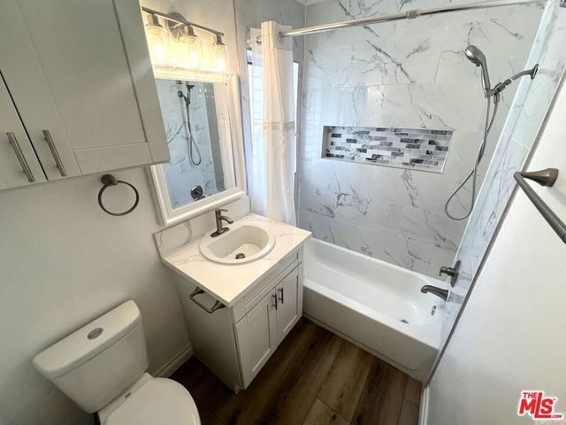 561 N Sweetzer Avenue, West Hollywood, CA 90048